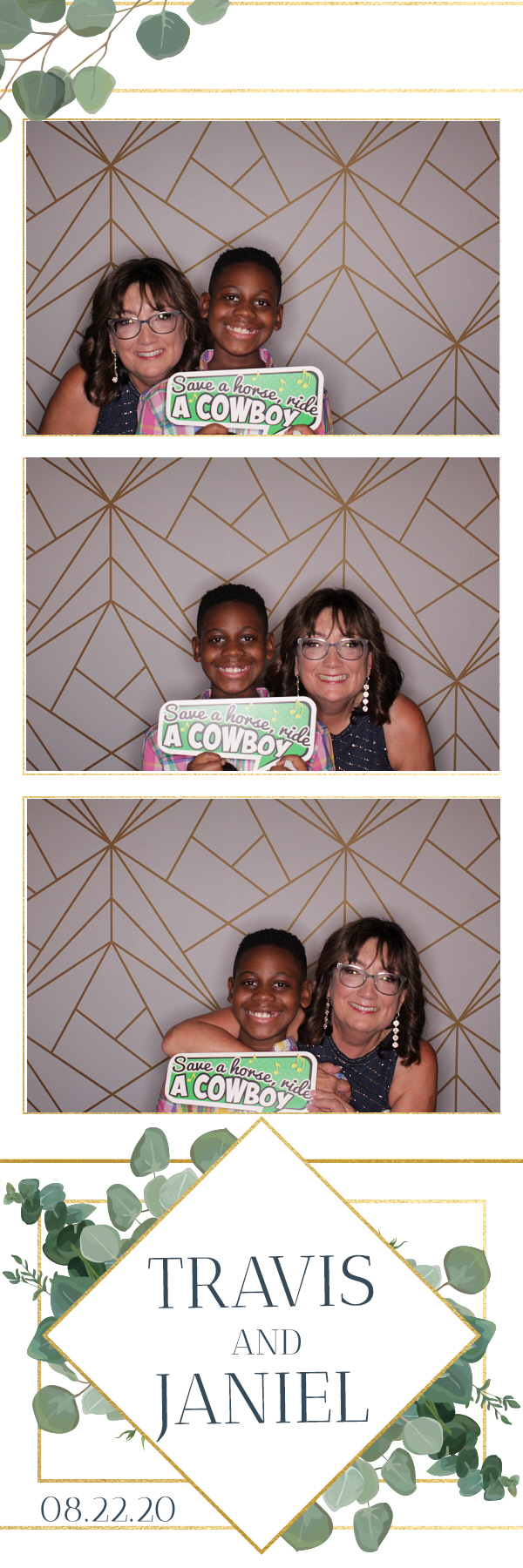 Jacquie & Dennis’ Wedding | View more photos from the event at gallery.photoboothbillings.com/u/PhotoBoothBillings/Jacquie-Dennis’-Wedding-0